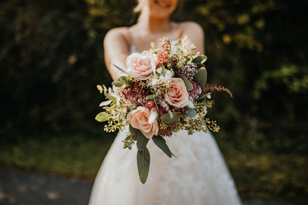 Bridal Bouquet for a Free Wedding: Meaning, Traditions & Tips